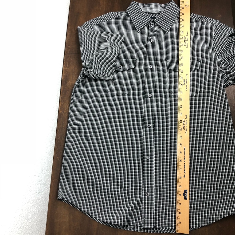 Plaid Banana Republic short sleeved button up - Picture 7 of 7